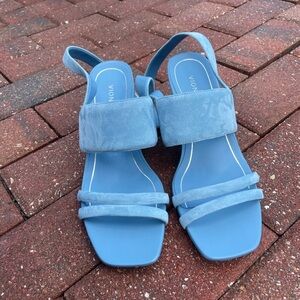 Vionic Sky Blue Yasmin Strappy Sandal Size 9.5